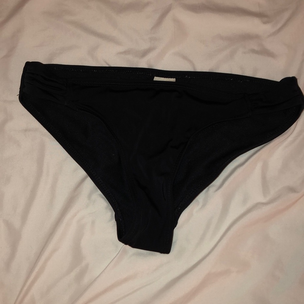 Bikini bottoms